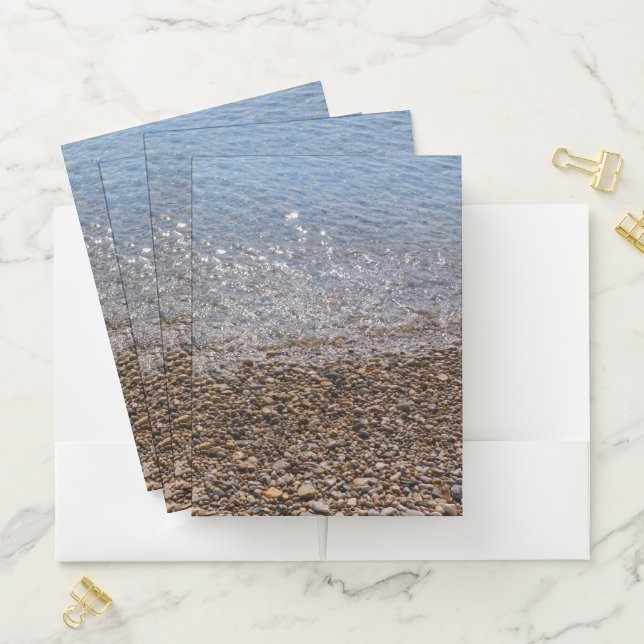 Pebbles on the beach pocket folder (In Situ)