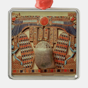 Pectoral decorated with the winged scarab metal ornament