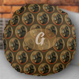 Pedro the Iguana 0768 Round Pillow