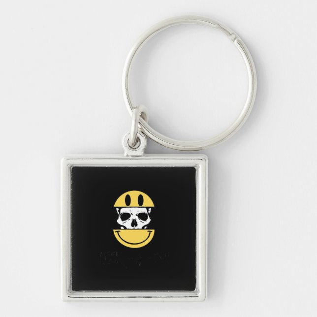 Peekaboo - Skull Distorted Keychain (Front)