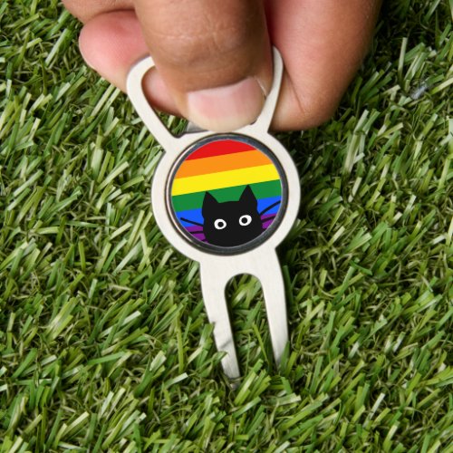 Peeking Black Cat Rainbow Flag Divot Tool