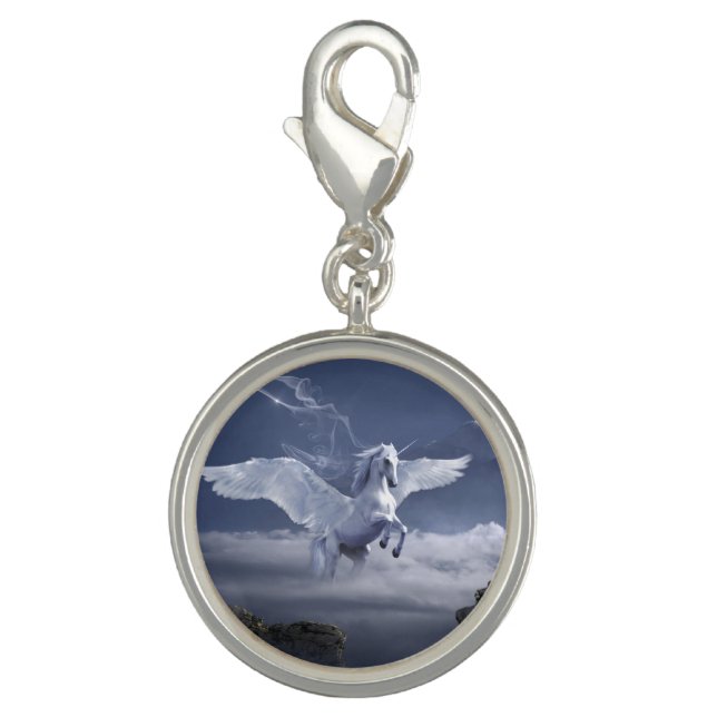 Pegasus in flight  charm (Front)