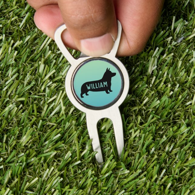 Pembroke Welsh Corgi Dog Silhouette Divot Tool (Insitu 1)