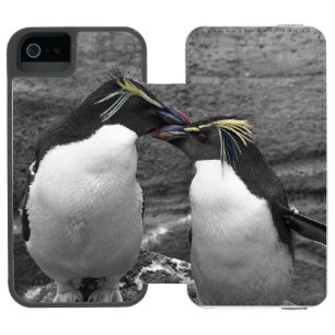 Penguin Colour Splash iPhone SE/5/5s Wallet Case
