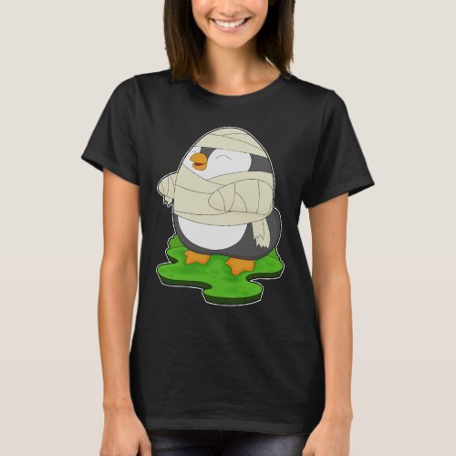 Penguin Halloween Mommy T_Shirt