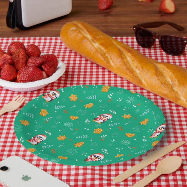 Penguin Santa Happy Merry Christmas tree pattern Paper Plates (Picnic)