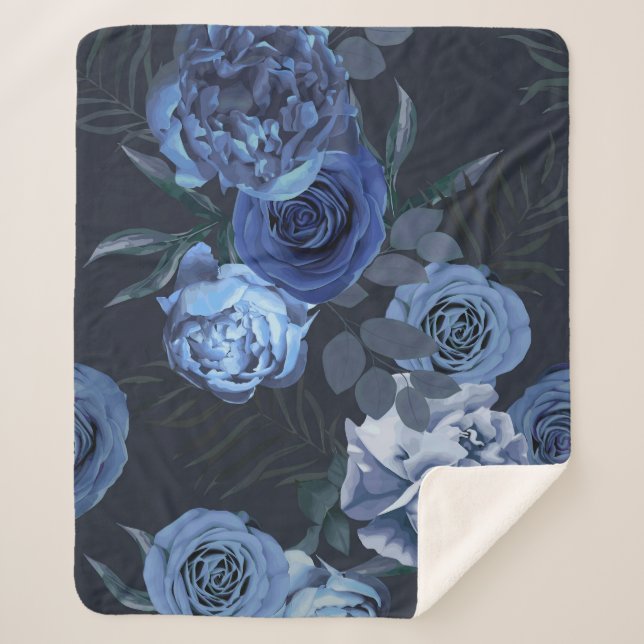 Peony Roses: Dark Floral Vintage. Sherpa Blanket (Front)