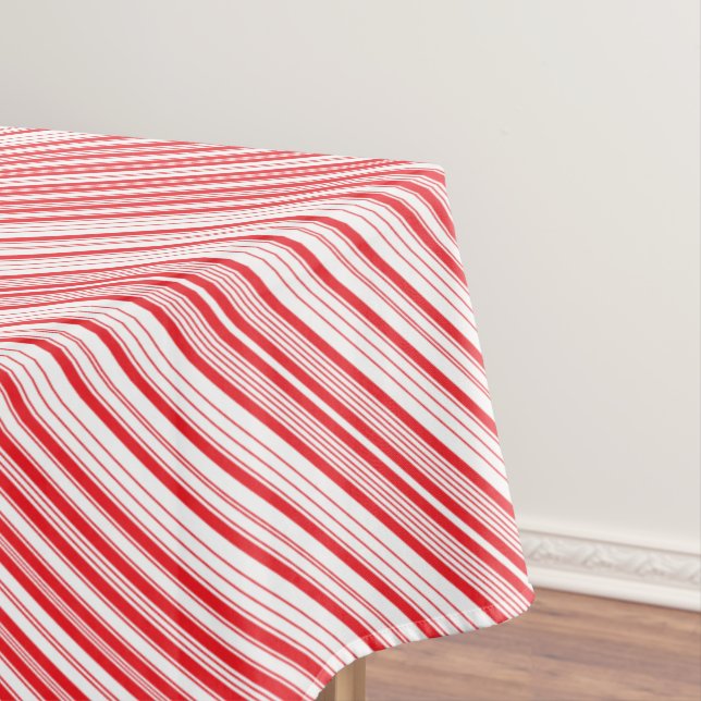 Peppermint Geometric Tablecloth (3 Sizes) (In Situ)