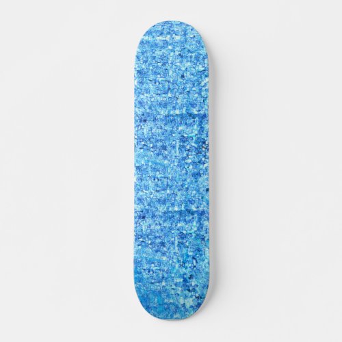 Pequenos entalhes em desenho como  caneta skateboard