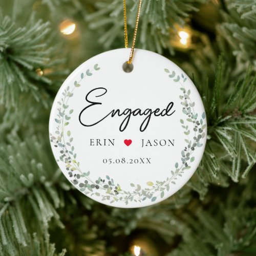 Perfect Match!  Elegant, Simpel, Wreath Ceramic Ornament