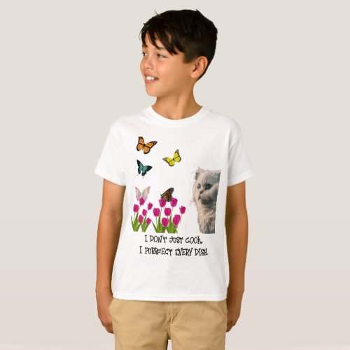 Persian Cat Hunts Window Sticker Butterfly T_Shirt