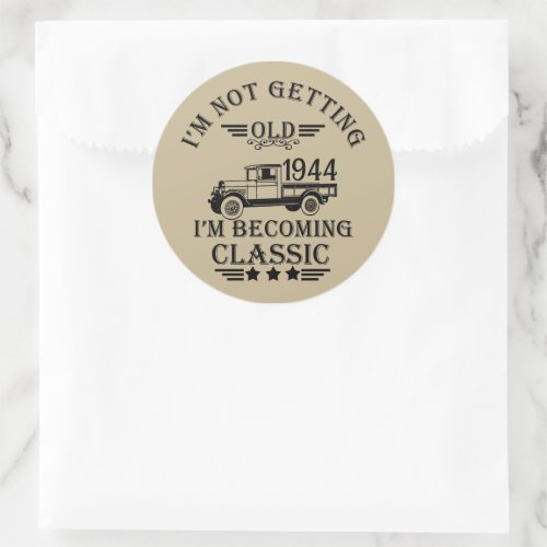 Personalizd vintage 80th birthday mens gift classic round sticker