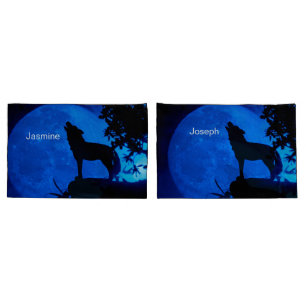 personalize names wolf Pillowcase