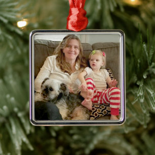 Personalize this Christmas ornament with your Pic