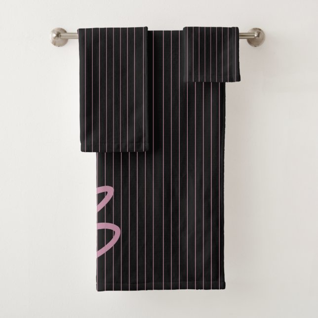 Personalized black and pink striped bath towel set (Insitu)