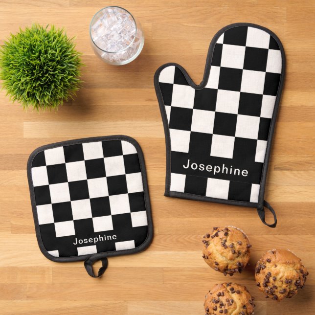 Personalized Black & White Checkerboard Pattern Oven Mitt & Pot Holder Set (Top Down)