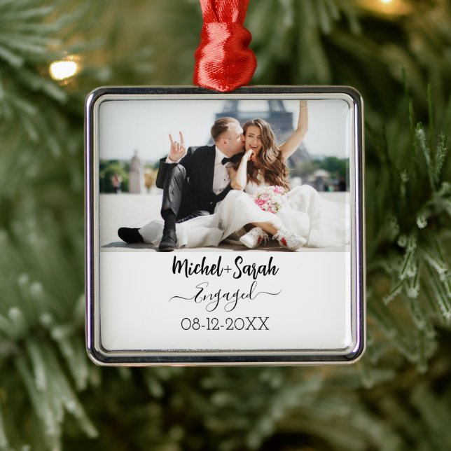 Personalized Couple Porcelain Photo Ornament (Tree)