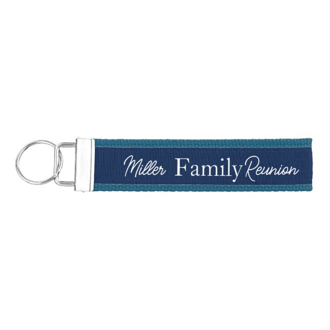 Personalized Cruise Ship Family Reunion  Wrist Keychain (Keys on Left)