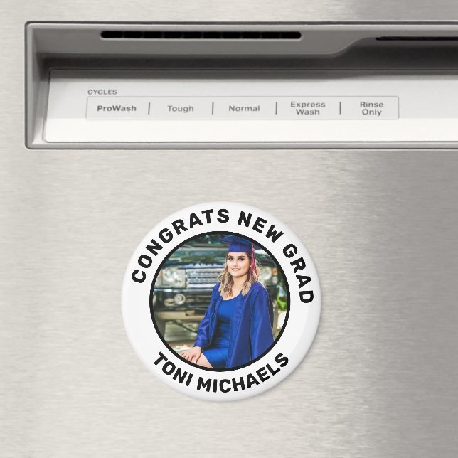 Personalized Custom Name and Photo Graduation Magnet (In Situ (Dishwasher))