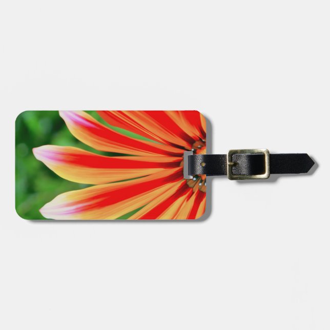 Personalized Daisy Petals Luggage Tag (Front Horizontal)