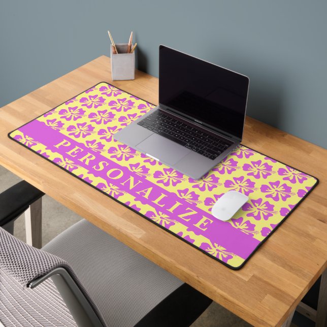 Personalized desk mat with Hawaiian flower pattern (Office 2)