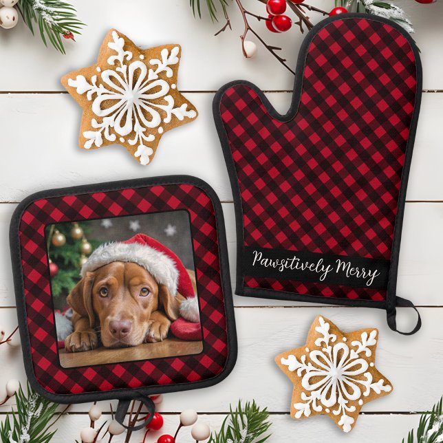 Personalized Dog Photo Red Buffalo Plaid Christmas Oven Mitt & Pot Holder Set (Creator Uploaded)
