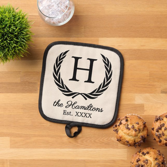 Personalized Family Name Antique Laurel Wreath Pot Holder (Top Down)