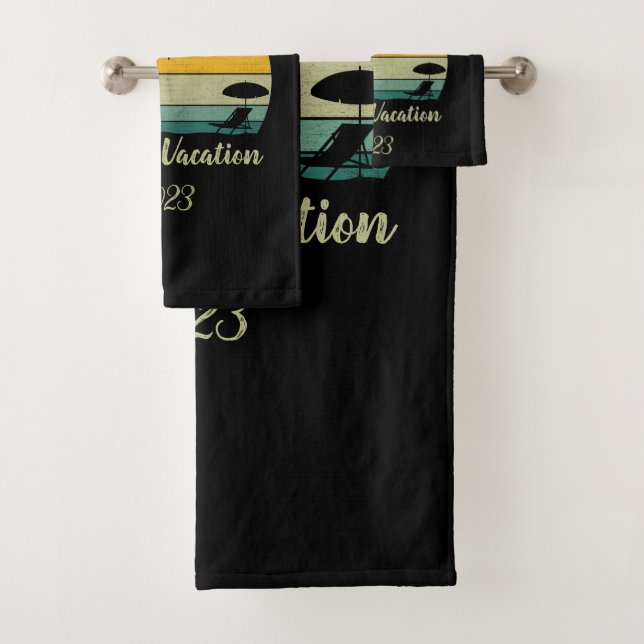 Personalized family vacation bath towel set (Insitu)