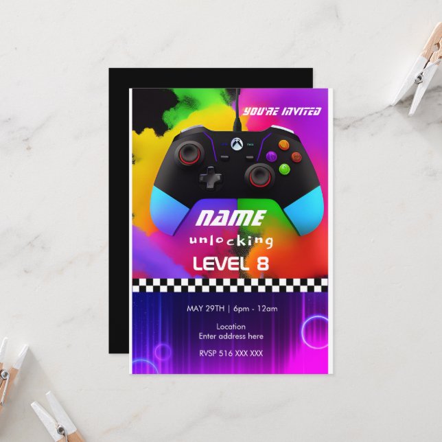 Personalized game on game birthday invitation (Front/Back In Situ)