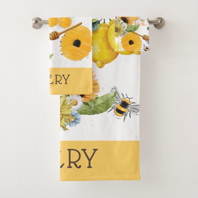 Personalized Garden Bee Sunflower Pattern Bath Towel Set (Insitu)