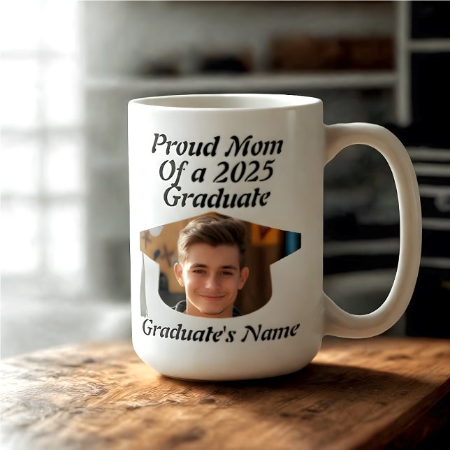 Personalized Graduation for Proud Mom or Dad Coffee Mug (Personalized Graduation mug for mom.)