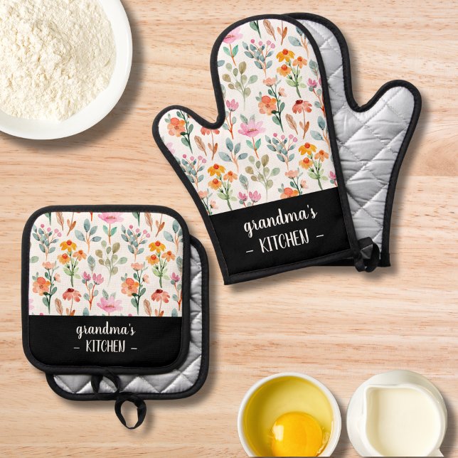 Personalized Grandma's Kitchen Printed Floral Oven Mitt & Pot Holder Set (Creator Uploaded)