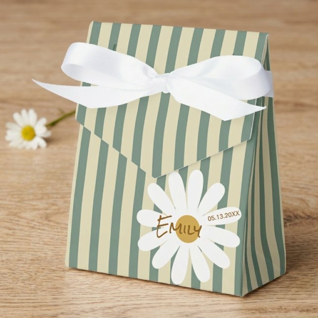 Personalized Green Daisy Favor Boxes | Floral  (Creator Uploaded)