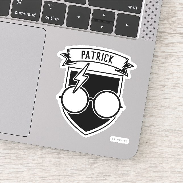 Personalized HARRY POTTER™ Badge Sticker (Detail)