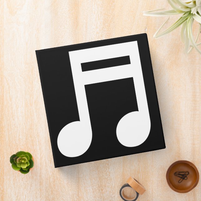 Personalized lesson binder with big music note (In Situ)