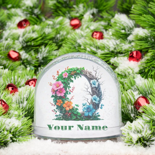 Personalized Letter O Snow Globe (Christmas)
