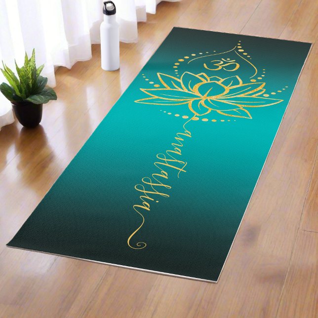 Personalized Lotus & Om – Custom Name Minimalist Yoga Mat (Creator Uploaded)