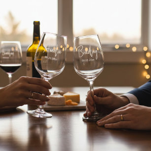 Personalized Name Date Custom Wedding Favor Wine Glass