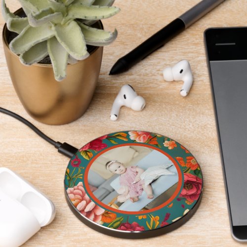 Personalized Photo and Flower Pattern Wireless Charger
