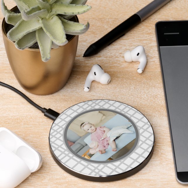 Personalized Photo and Grey Lined Pattern Wireless Charger (Desk 2)