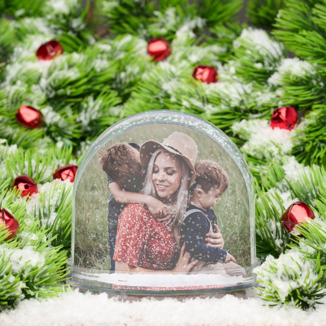 Personalized Photo Family Keepsake Christmas Snow Globe (Christmas)