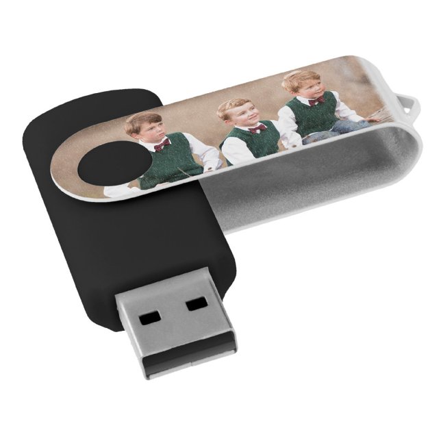 Personalized Photo  Flash Drive (Creator Uploaded)