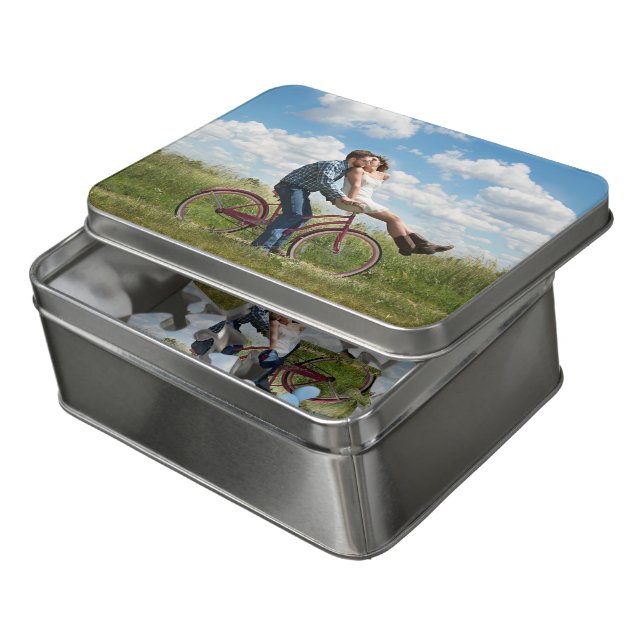 Personalized photo jigsaw puzzle (Lid Open)