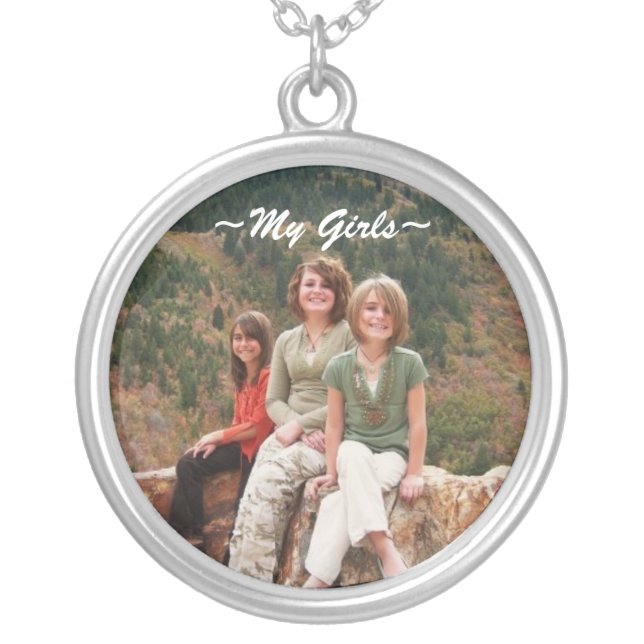 Personalized photo necklace (Front)