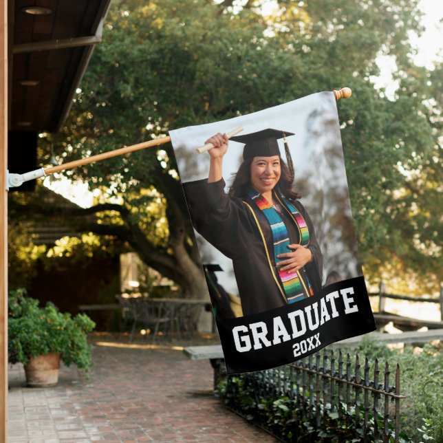 Personalized  Photo & Year GRADUATE   House Flag (In SItu)