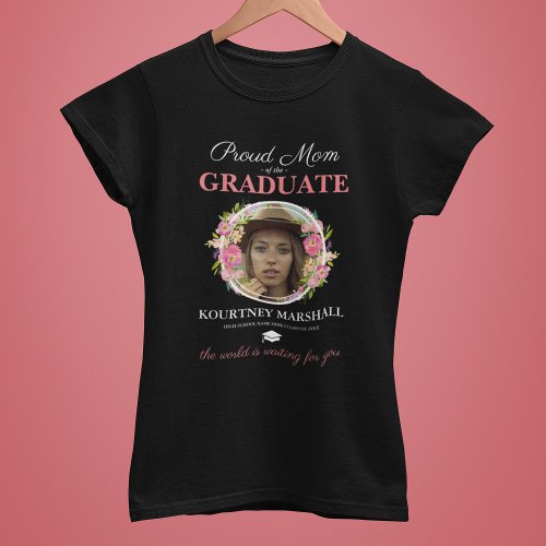 Personalized Proud Mom of 2024 Graduate T_Shirt