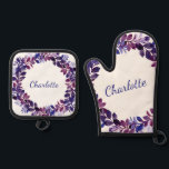 Personalized Purple Floral Bridal Party Favor Oven Mitt & Pot Holder Set<br><div class="desc">Personalized Purple Floral Wreath Bridal Party Favor Oven Mitt & Pot Holder Set</div>