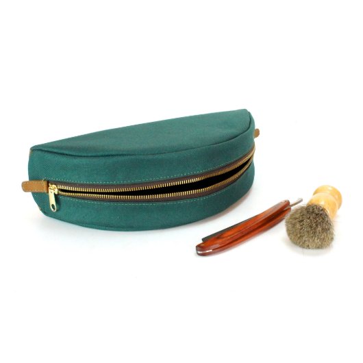 Personalized Taco Dopp Kit – Green & Tan (Laying)