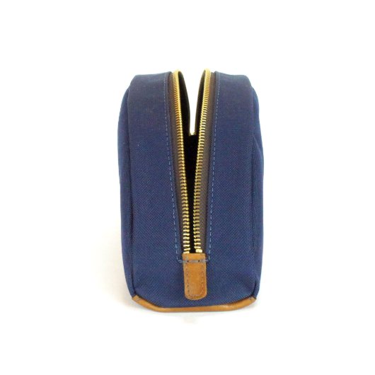 Personalized Taco Dopp Kit – Navy & Tan (Profile)