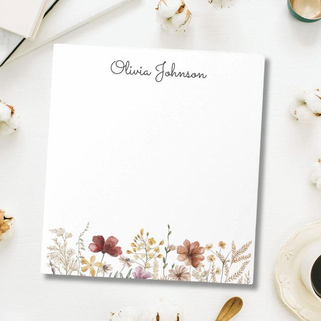 Personalized Watercolor Wildflower Pretty Floral Notepad (Close up)